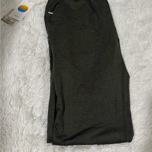 Vuori men’s pinto perfomance  pant. Oregano. Heather - Picture 8 of 8